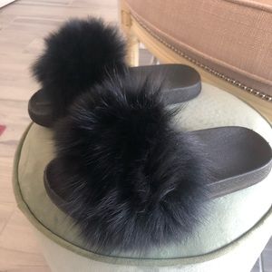 fur slides (fox)
